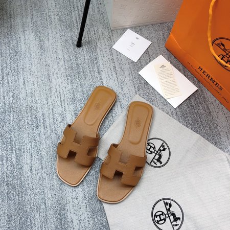 Hermes H slippers classic