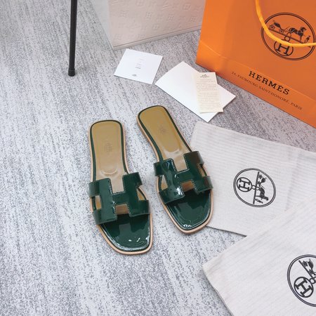 Hermes H slippers classic