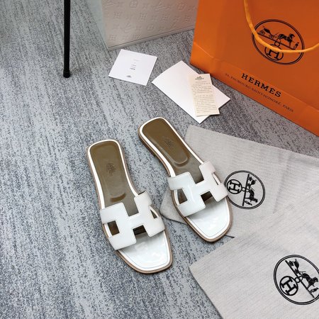 Hermes H slippers classic