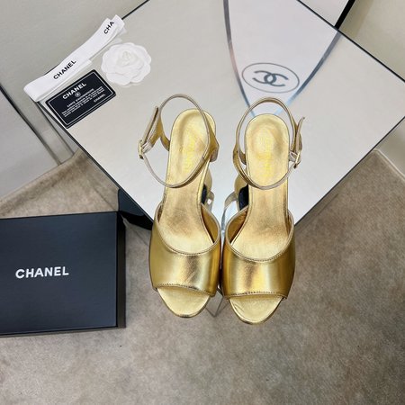 Chanel High heel