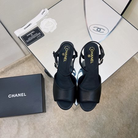 Chanel High heel