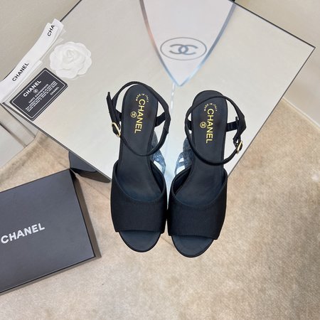 Chanel High heel