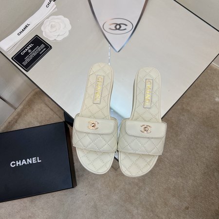 Chanel Argyle Pearl Slippers