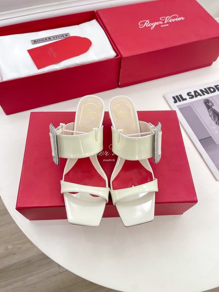 Roger Viver Classic buckle sandals series
