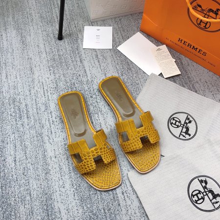 Hermes H slippers classic