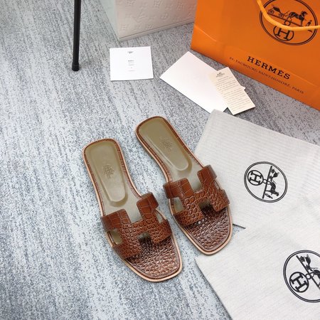 Hermes H slippers classic