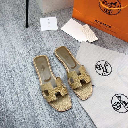 Hermes H slippers classic