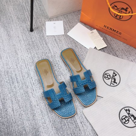 Hermes H slippers classic