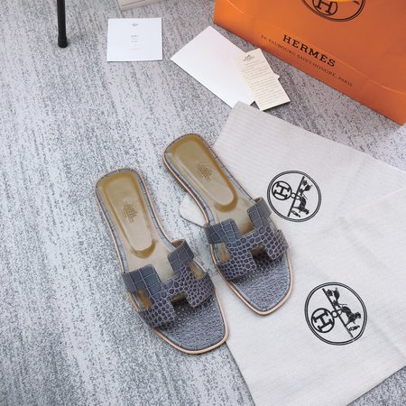 Hermes H slippers classic