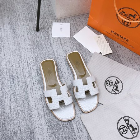 Hermes H slippers classic