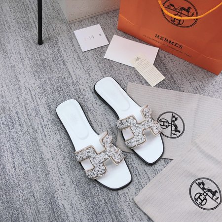 Hermes H slippers classic