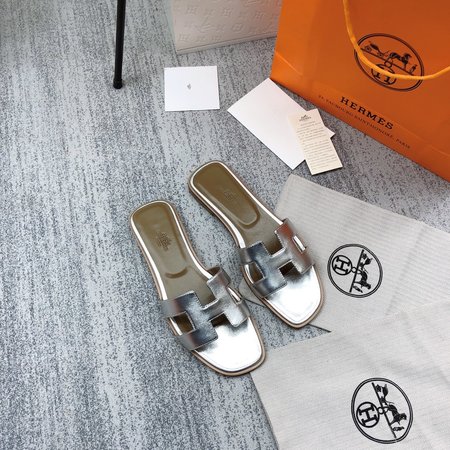 Hermes H slippers classic