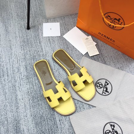 Hermes H slippers classic