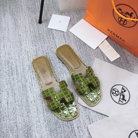 Hermes H slippers classic