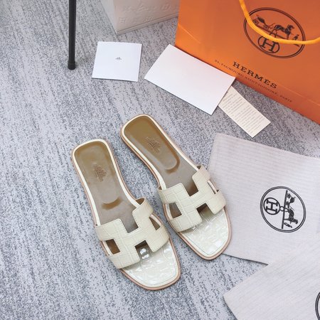 Hermes H slippers classic