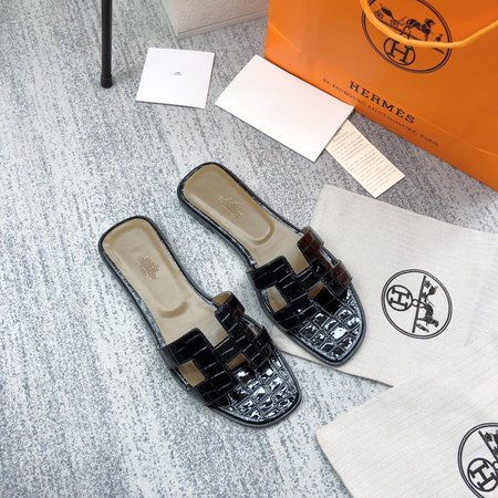 Hermes H slippers classic