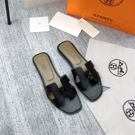 Hermes H slippers classic