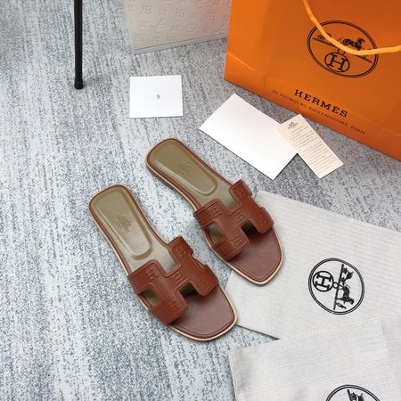 Hermes H slippers classic