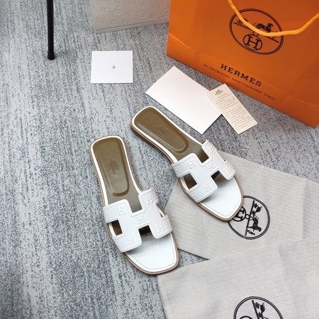 Hermes H slippers classic