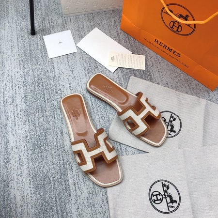 Hermes H slippers classic