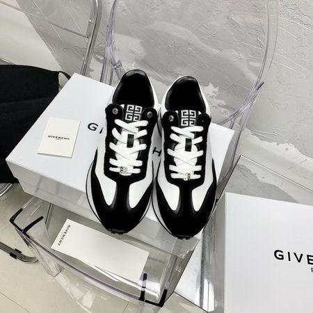 Givenchy GIV Sports Running Shoes Logo Metal Buckle