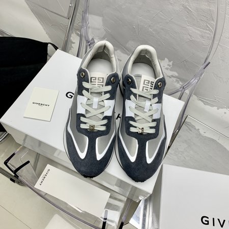 Givenchy GIV Sports Running Shoes Logo Metal Buckle