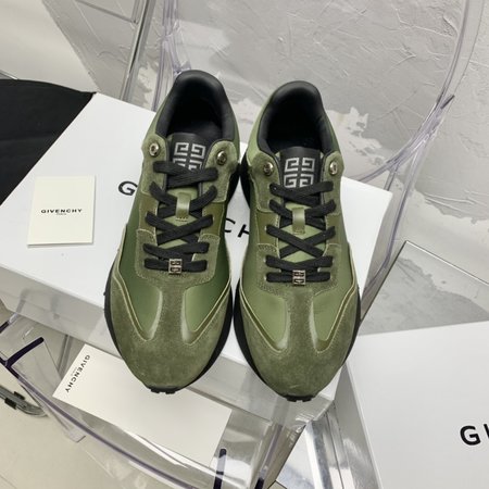 Givenchy GIV Sports Running Shoes Logo Metal Buckle