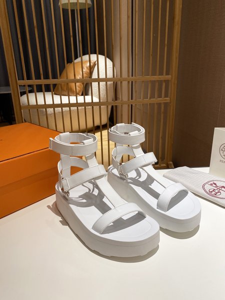 Hermes roman sandals