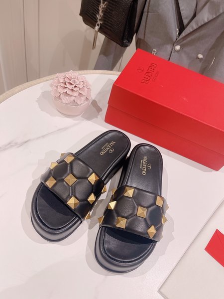 Valentino Buttoned beach sandals and slides