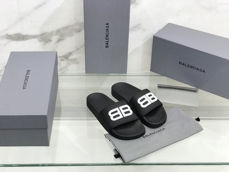 Balenciaga soft slippers