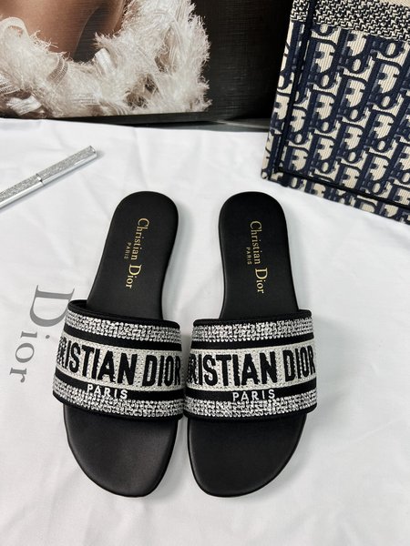 Dior DWAY lettered flat slides