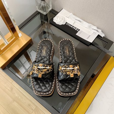 Chanel pearl chain slippers