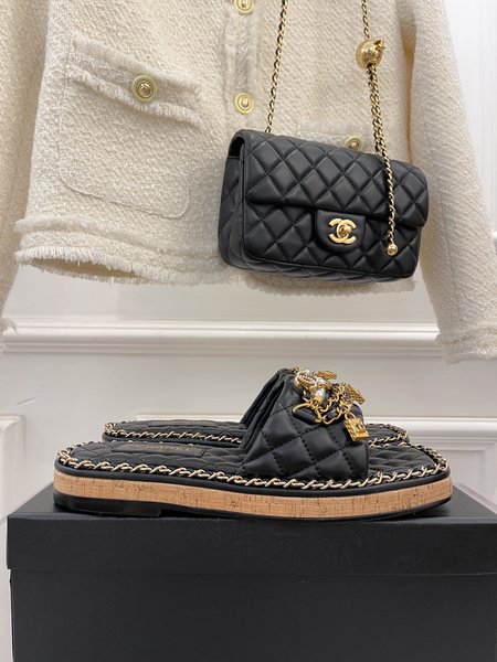 Chanel pearl chain slippers