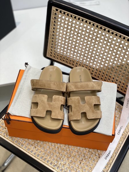 Hermes classic slippers