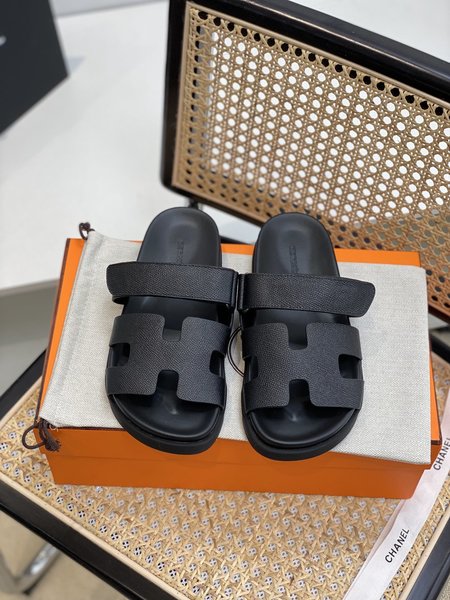 Hermes classic slippers