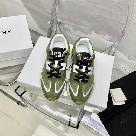 Givenchy GIV Sports Running Shoes Logo Metal Buckle