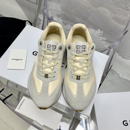 Givenchy Lightweight running shoes