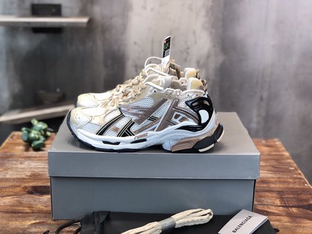 Balenciaga sports shoes