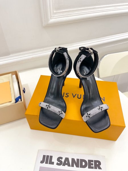 Louis Vuitton High-end Australian diamond sandals