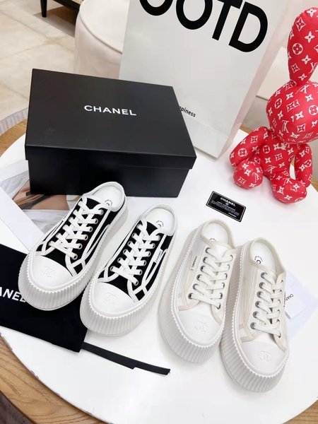 Chanel second hand casual shoes