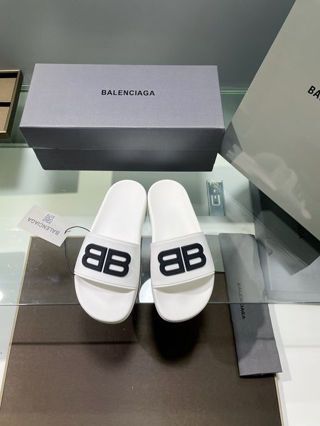 Balenciaga casual shoes