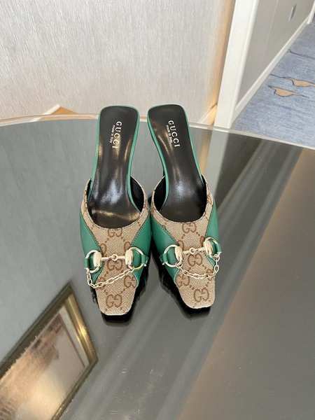 Gucci GG sheepskin pumps