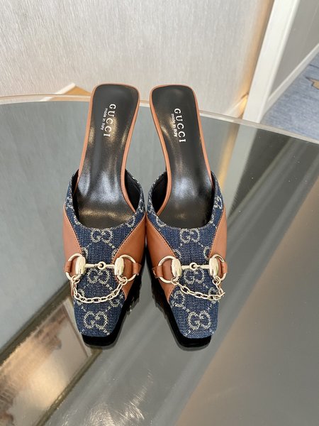 Gucci GG sheepskin pumps