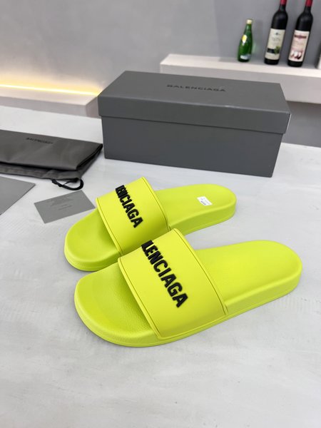 Balenciaga slippers