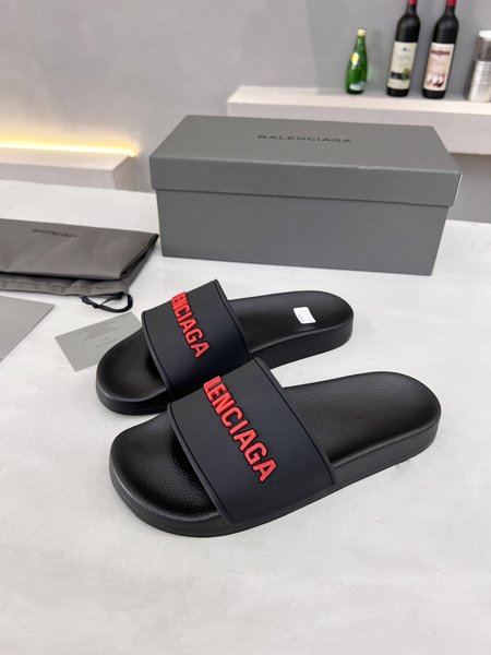 Balenciaga slippers