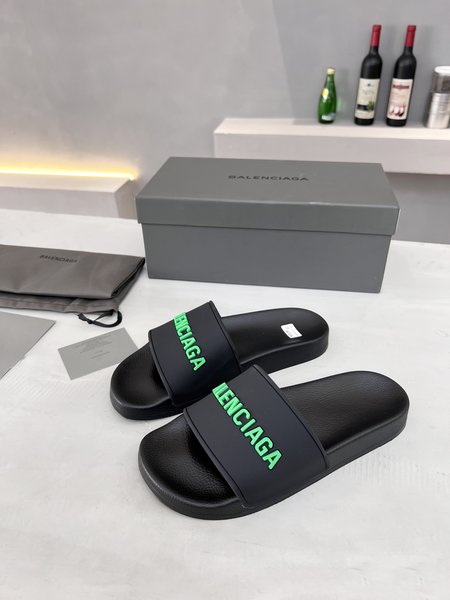 Balenciaga slippers