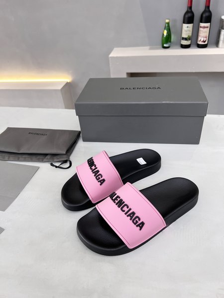 Balenciaga slippers