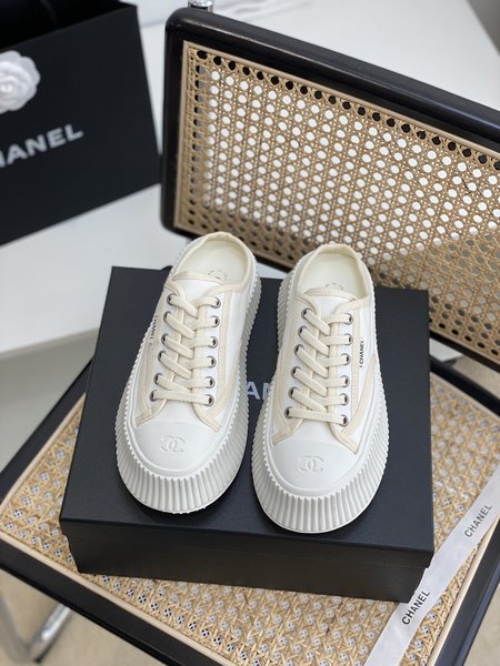 Chanel Platform canvas slippers