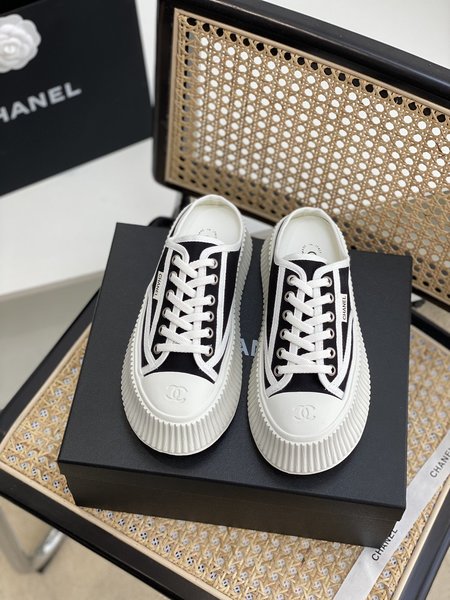 Chanel Platform canvas slippers