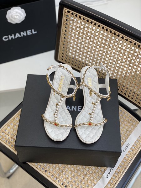 Chanel Classic metal leather slides